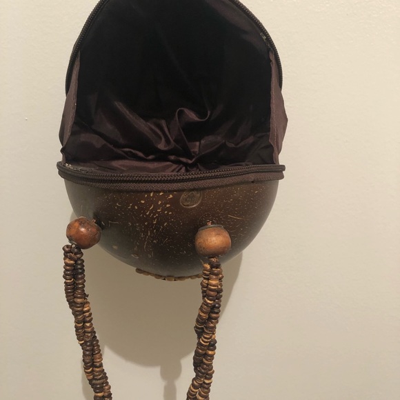 A real coconut purse - Picture 3 of 3